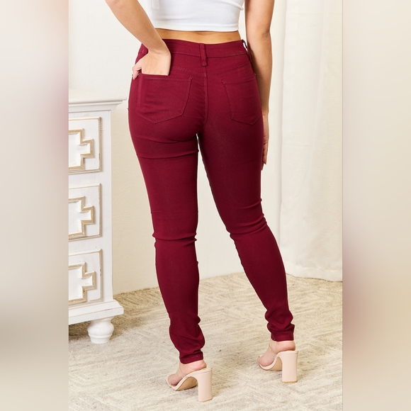 YMI Jeanswear Skinny Jeans with Pockets - Picture 2 of 3